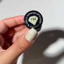 Muestra del esmalte Semilac 732 Pistachio Latte Gloss sobre la uña