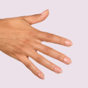 Manicura con el esmalte Semilac 733 Creamy Praline Gloss