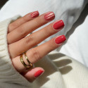 Manicura con el esmalte Semilac 735 Rust It Up
