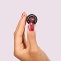 Muestra del esmalte Semilac 736 Crimson Jelly Gloss sobre la uña