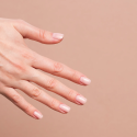 Manicura con Semilac Skin Tone Cover Base Glitter Peach 7 ml