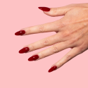 Manicura con el esmalte Semilac 592 Jelly Cherry