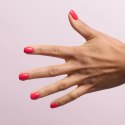 Manicura con el esmalte Semilac 794 Sweet Strawberry