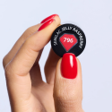 Muestra del esmalte Semilac 796 Jelly Raspberry sobre la uña