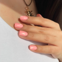 Manicura con el esmalte Semilac 971 Peach Please
