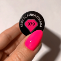 Muestra del esmalte Semilac 979 Pinka Colada sobre la uña