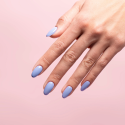 Manicura con el esmalte Semilac 603 Summer Sky