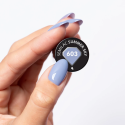 Muestra del esmalte Semilac 603 Summer Sky sobre la uña