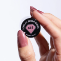 Muestra del esmalte Semilac 663 Blush Gloss sobre la uña
