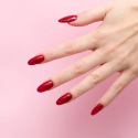Manicura con el esmalte Semilac 928 Radiant Raspberry