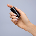 Esmalte Semilac 951 Silver Magnetic, bote en la mano