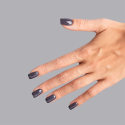Manicura con el esmalte Semilac 399 Dark & Spark