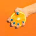 Manicura con el esmalte Semilac 480 Formentera