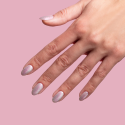 Manicura con el esmalte Semilac 484 The Cute One