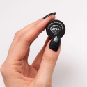 Muestra del esmalte Semilac A705 Black Opal sobre la uña