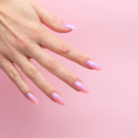 Manicura con el esmalte Semilac 923 Blue Glazed