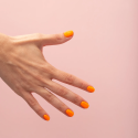 Manicura con el esmalte Semilac 933 Airplane Mode