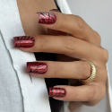 Manicura realizada con Semilac Chrome Palette 02: polvos cromados prensados