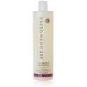 Producto cosmético Kaeso para el cuidado de las manos.