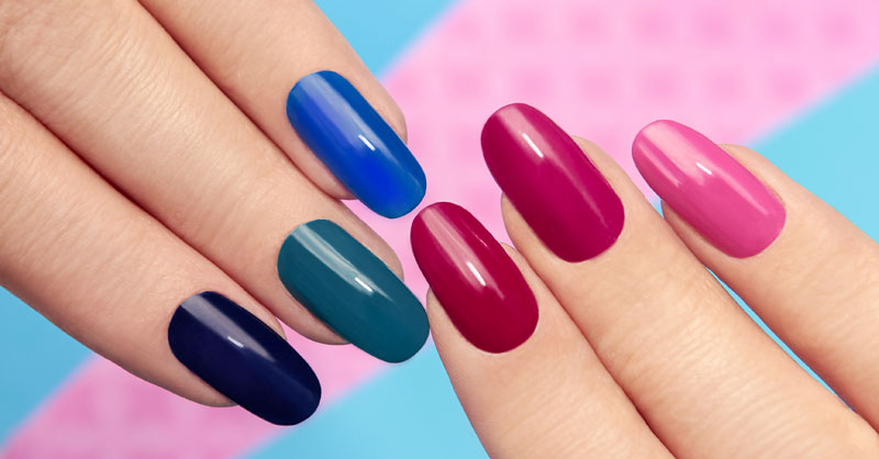 Tutorial: paso a paso para una manicura con esmalte gel