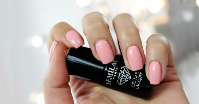 Cómo alargar la uña con el gel constructor Semilac Hard Milk