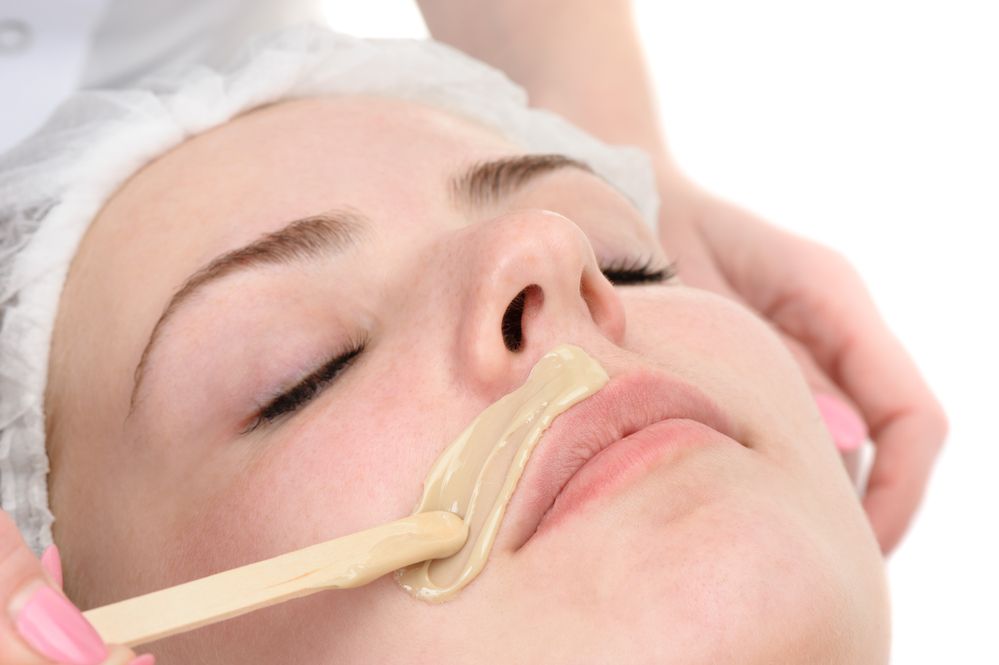 ¿Qué cera es mejor para depilar el rostro?