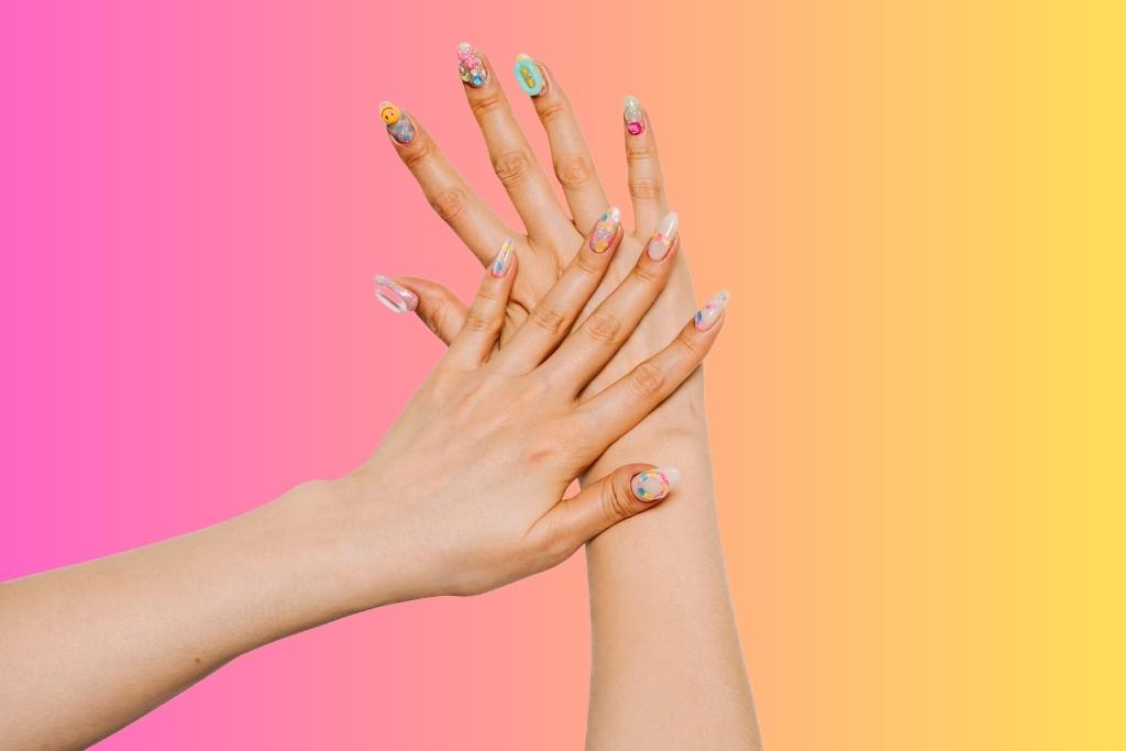 ¿Qué son las uñas acrílicas? Cuándo se usan y sus ventajas
